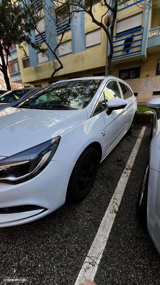 Opel Astra Sports Tourer 1.0 Turbo Start/Stop 120 Anos - 3