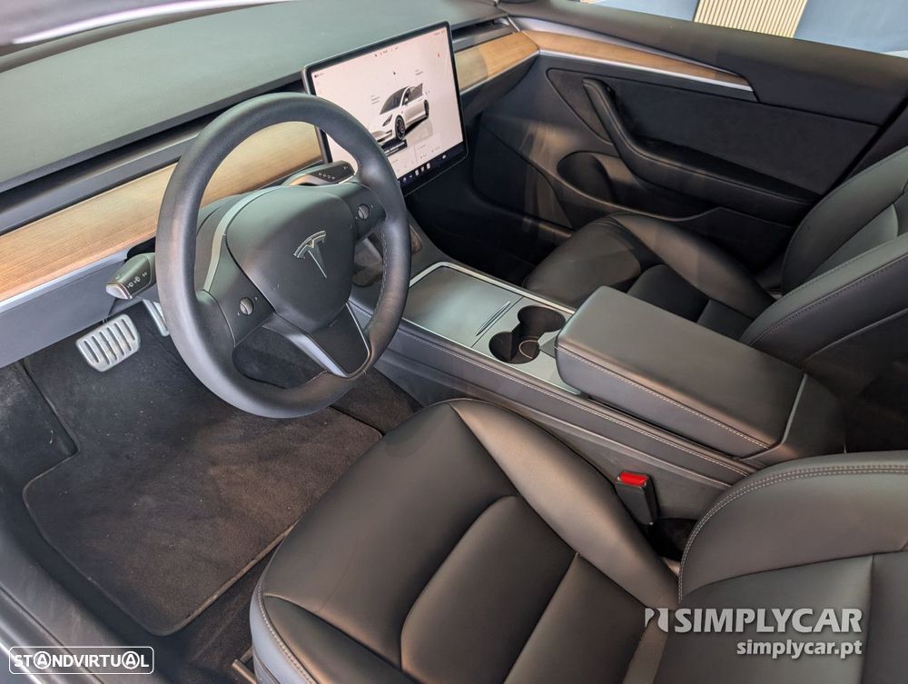 Tesla Model 3 - 6