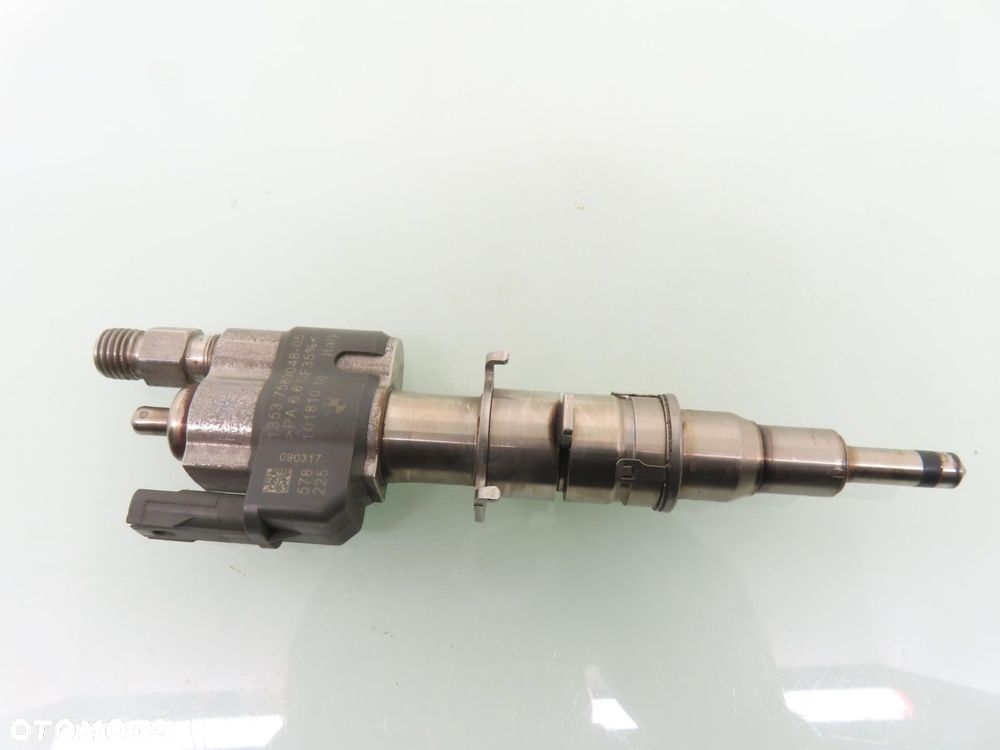 WTRYSKIWACZ BMW E87 118 N43B20A 7589048 - 1