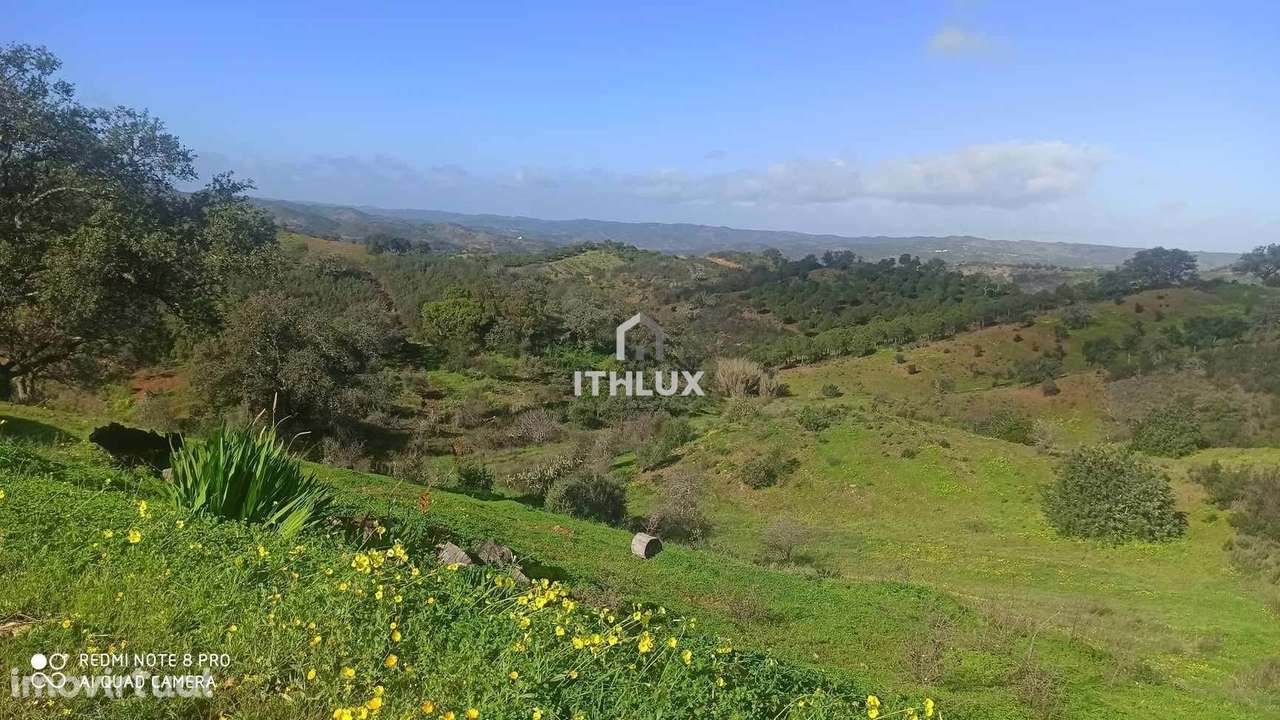 Ruína em Odeleite cercada por Fantásticas Paisagens - Grande imagem: 2/18