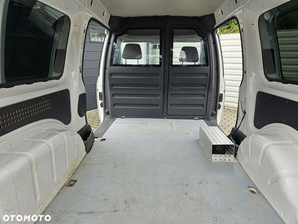 Volkswagen Caddy - 28