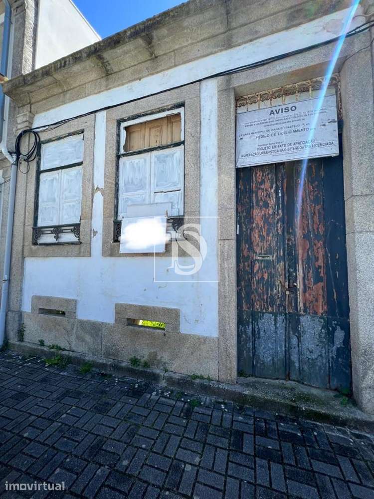 Moradia para Restaurar T4 Venda em Viana do Castelo (Santa Maria Maior - Grande imagem: 2/10