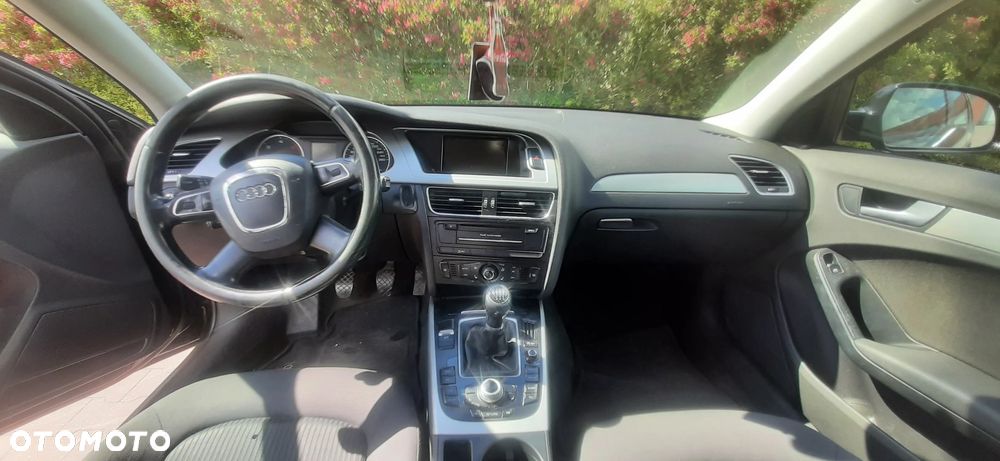 Audi A4 Avant 2.0 TDI - 6