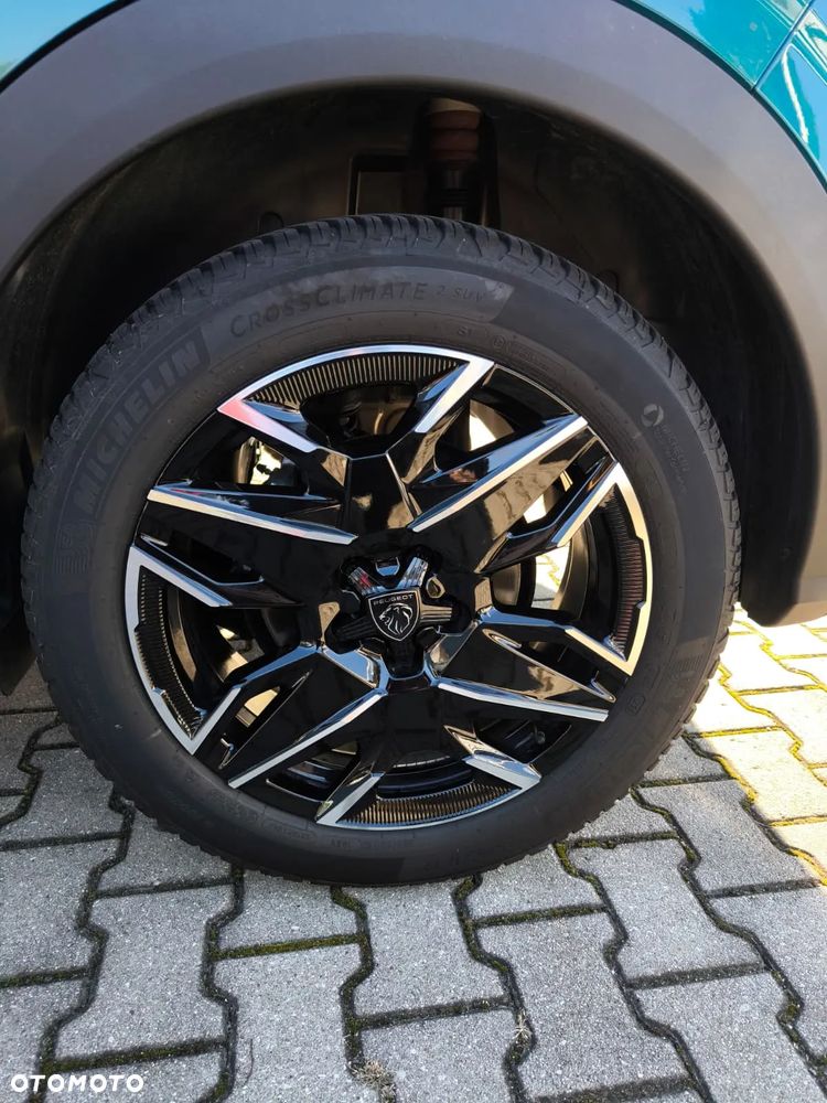 Peugeot 3008 1.2 PureTech mHEV Allure e-DCS6 - 11