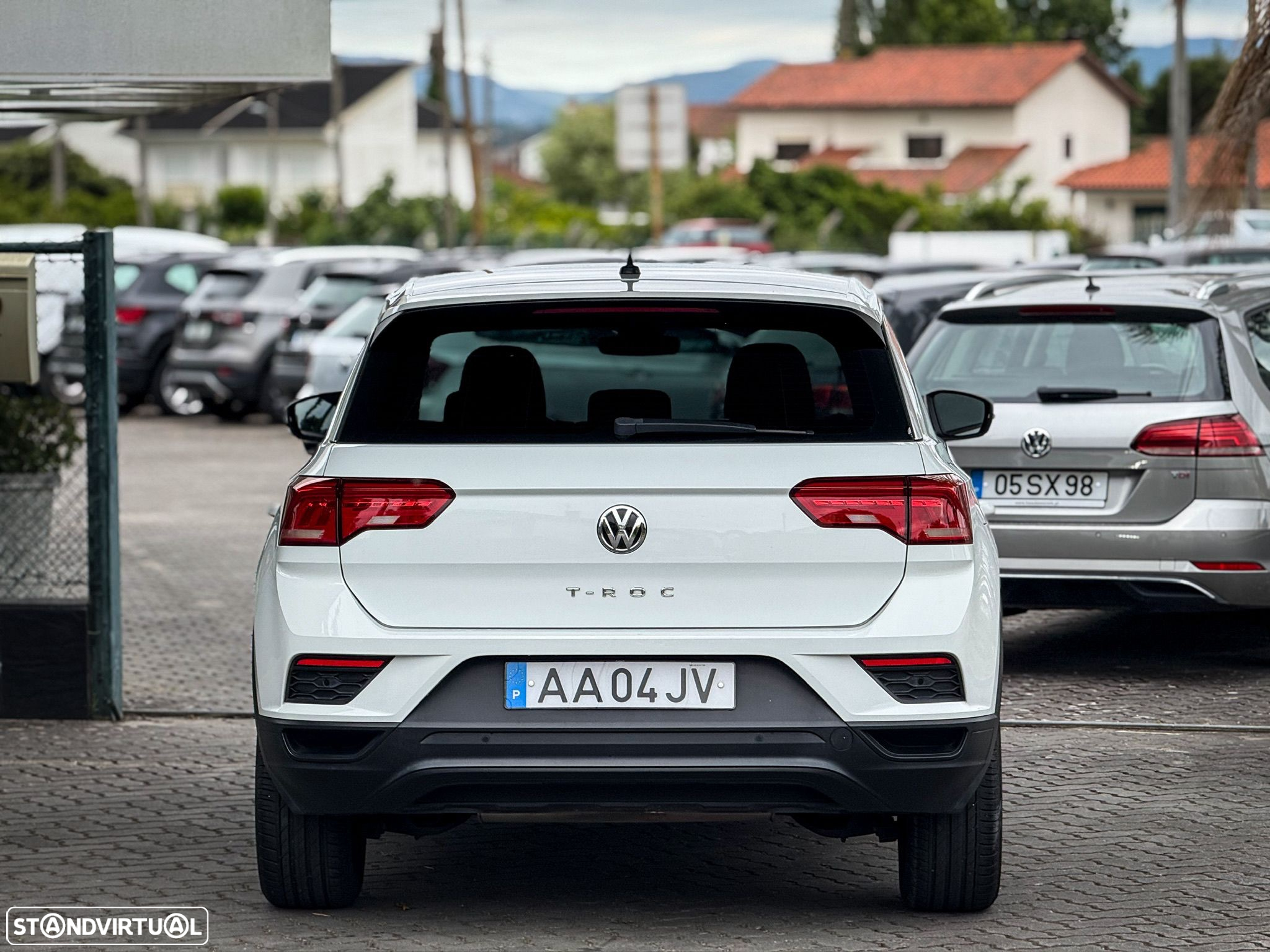 VW T-Roc 1.0 TSI - 12