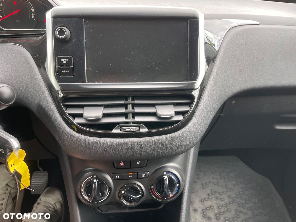 Peugeot 208 1.2 PureTech Active - 20