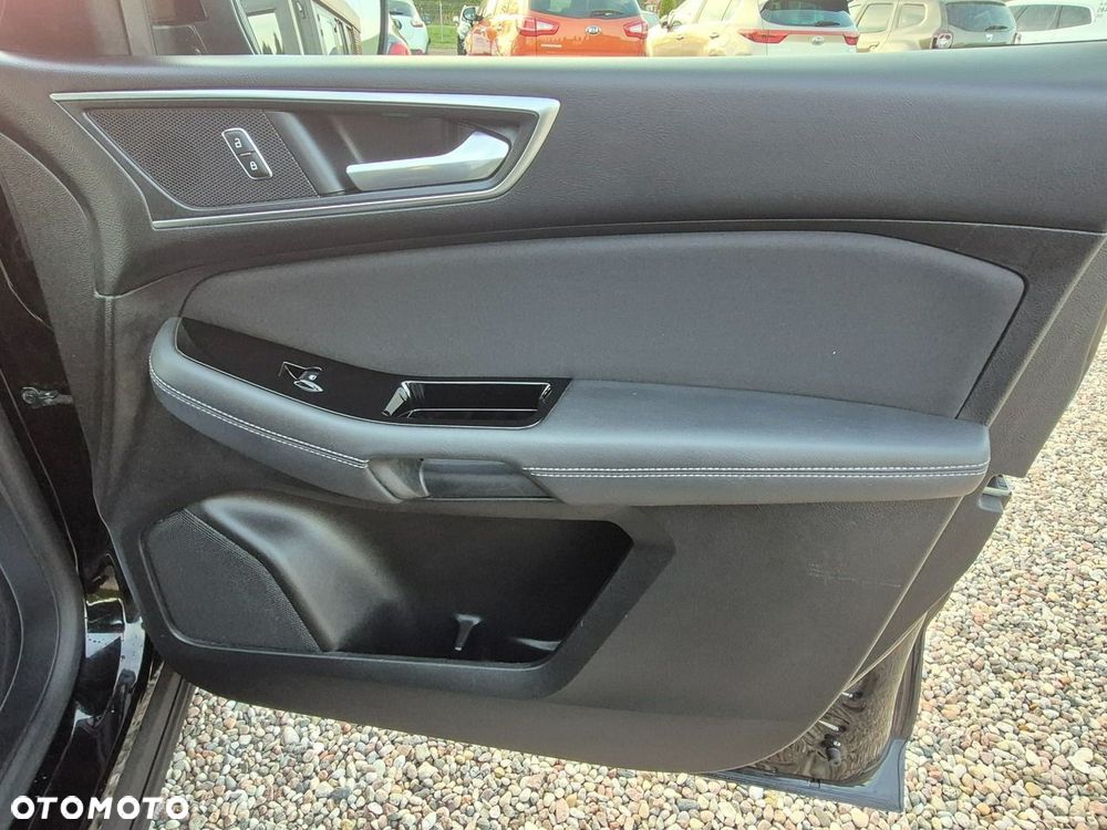 Ford S-Max - 25