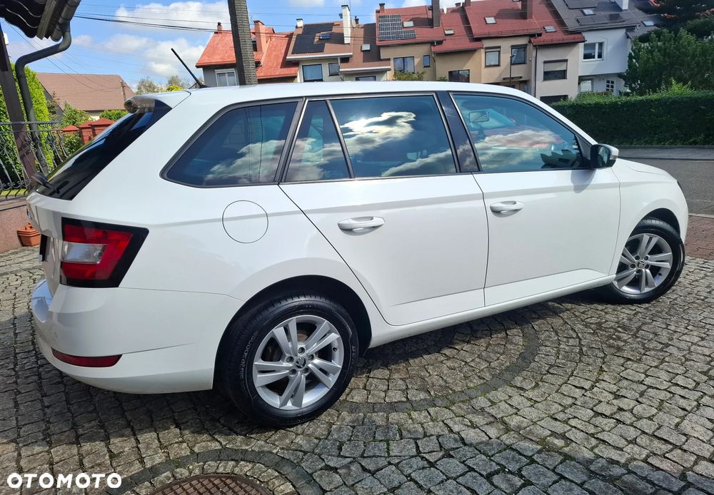 Skoda Fabia 1.0 TSI Ambition - 10