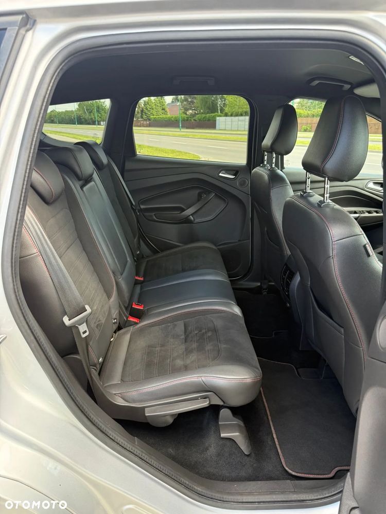 Ford Kuga 2.0 TDCi 2x4 ST-Line - 15