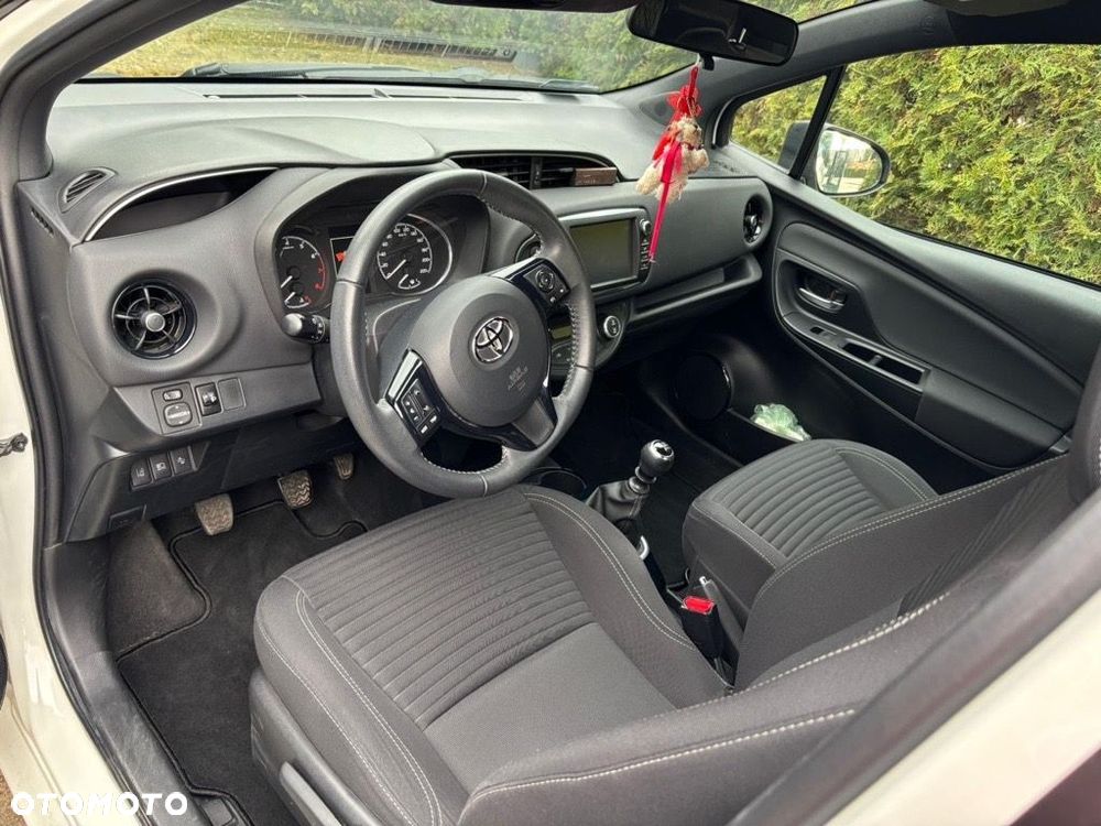 Toyota Yaris 1.5 Selection - 4