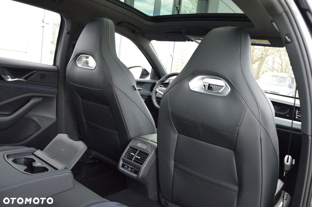 Volkswagen Passat Variant - 34