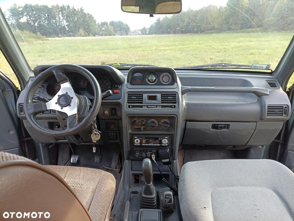 Mitsubishi Pajero 3.0 GLS - 8
