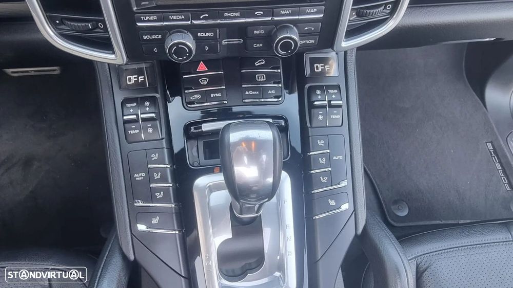 Porsche Cayenne S E-Hybrid - 15