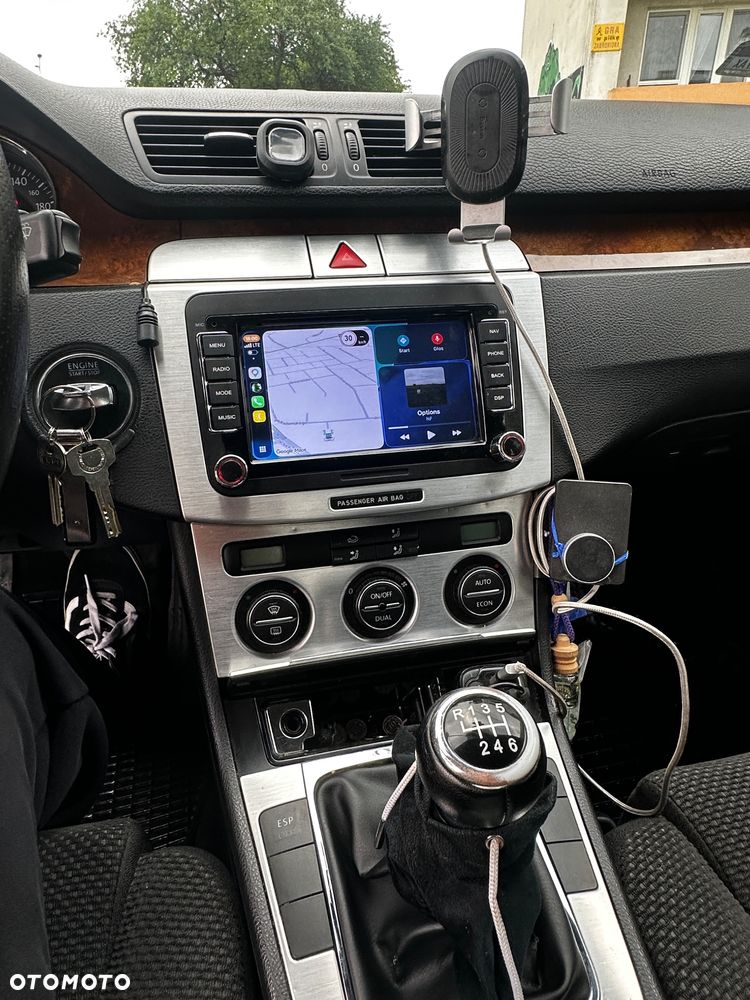 Volkswagen Passat - 8