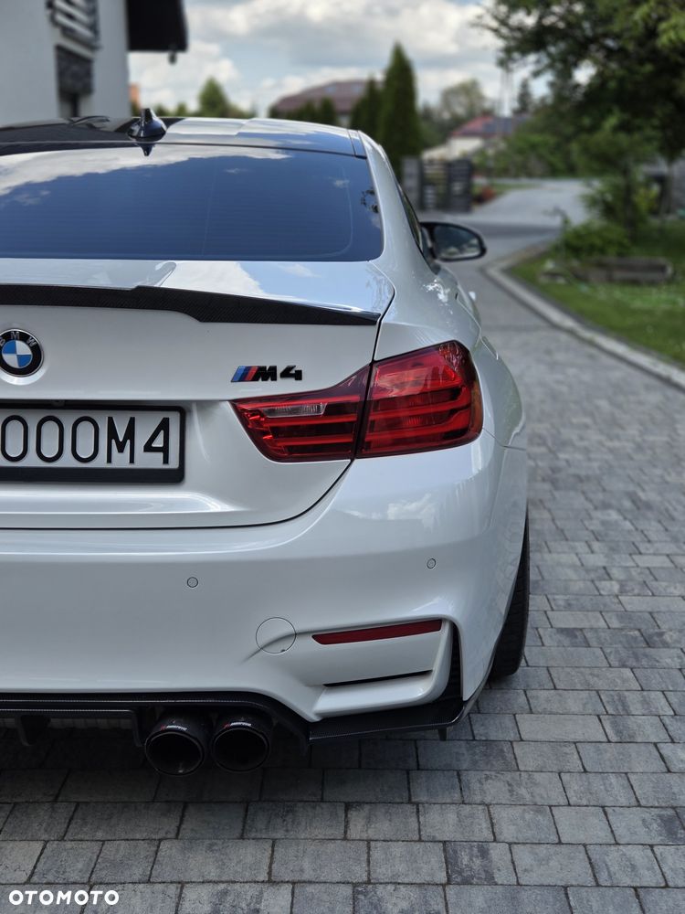 BMW M4 - 5
