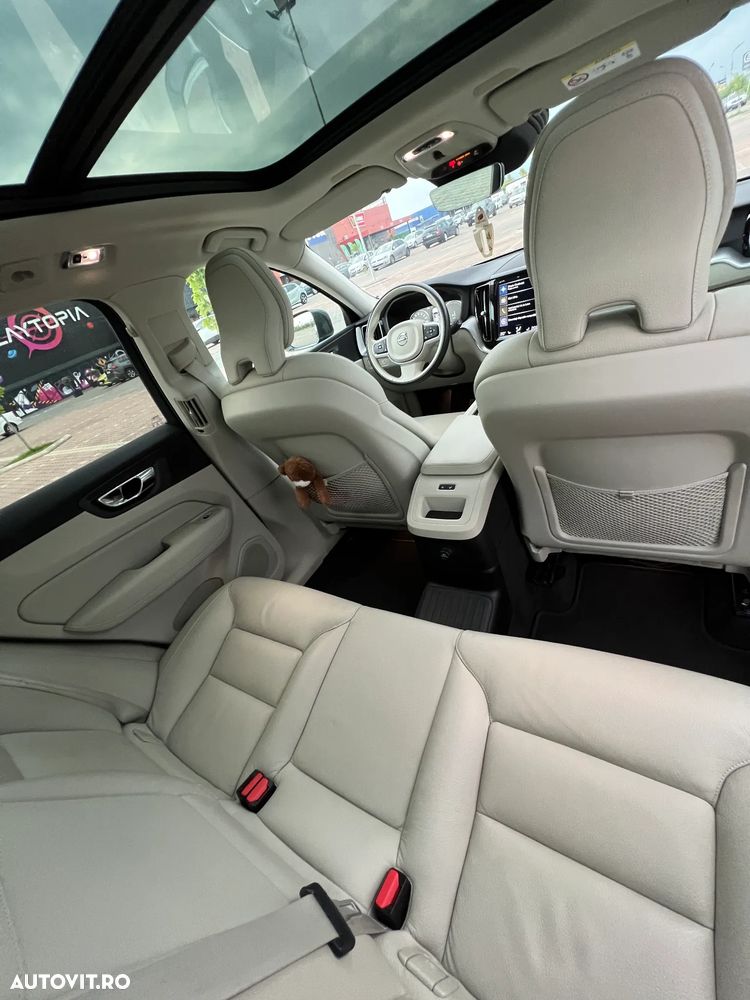 VOLVO XC60 2019 — imagine 10