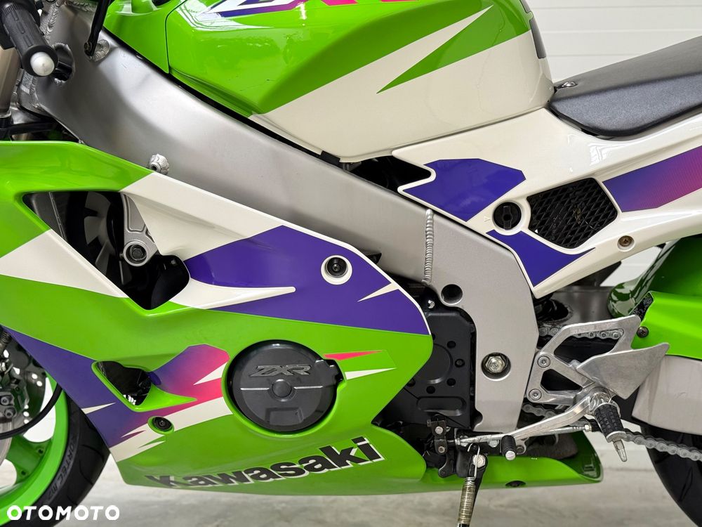 Kawasaki ZXR - 30