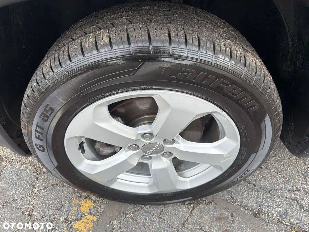 Jeep Compass - 22