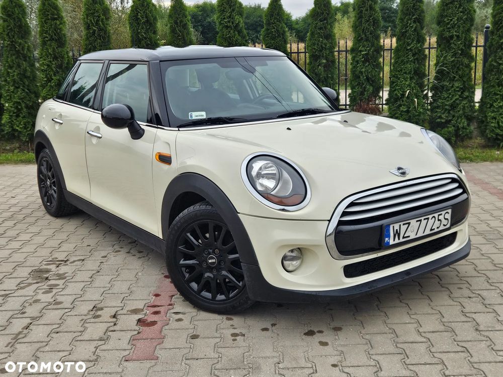MINI Cooper Standard - 25