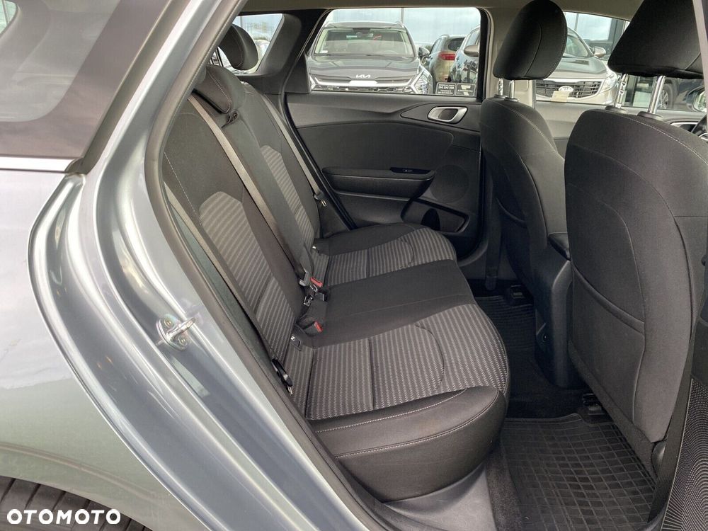 Kia Ceed - 15