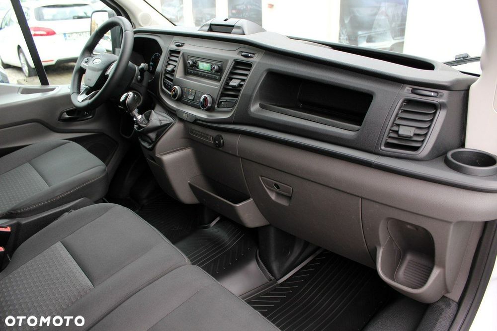 Ford Transit - 11