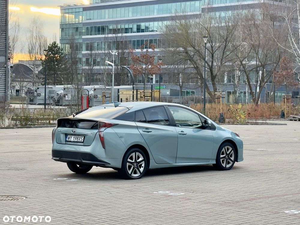 Toyota Prius 1.8 Hybrid Executive - 6
