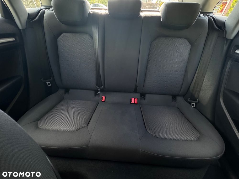 Audi A3 Sportback 30 TFSI S tronic design - 19