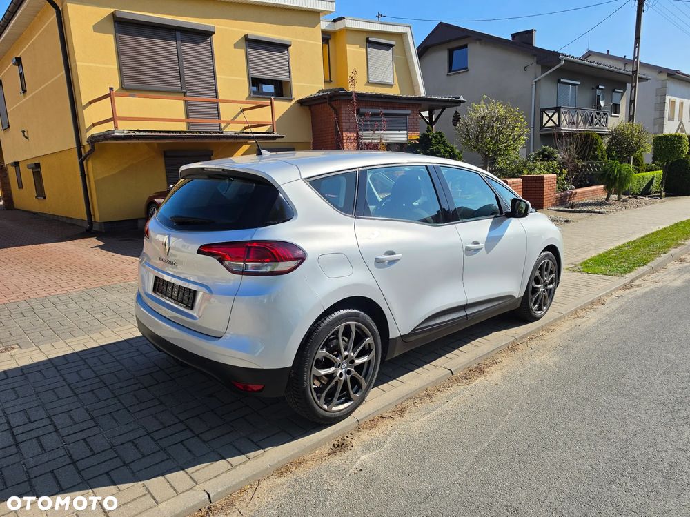 Renault Scenic - 3