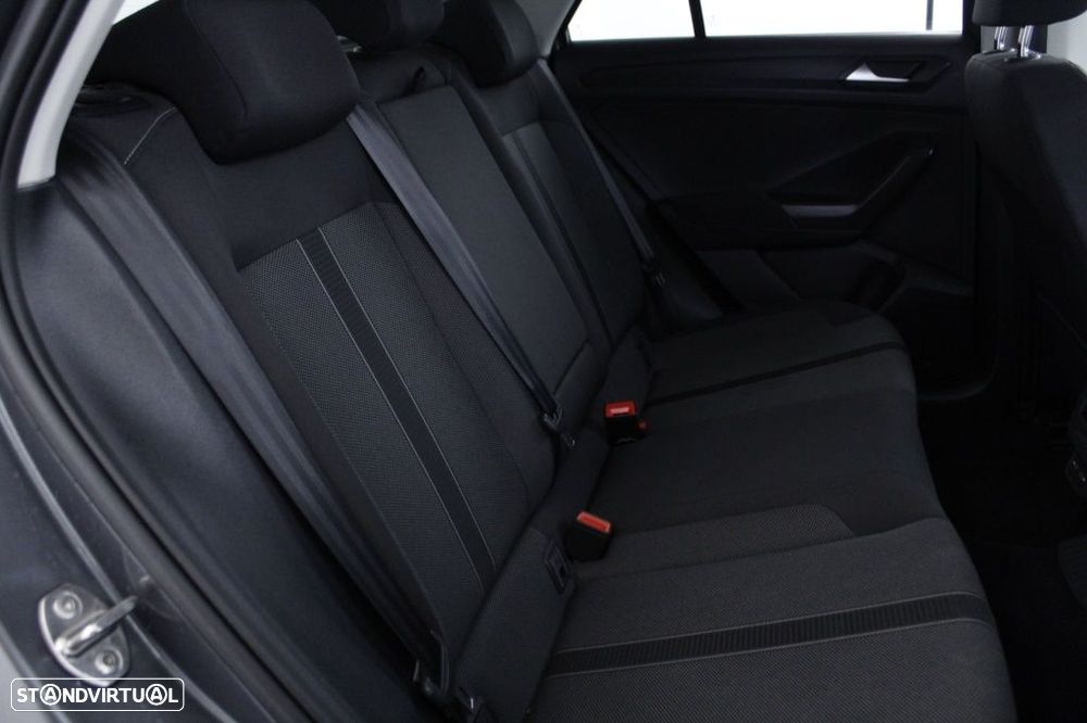 VW T-Roc 1.0 TSI Life - 16