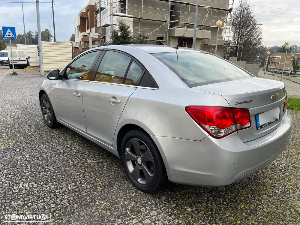 Chevrolet Cruze 2.0 VCDi LT - 11