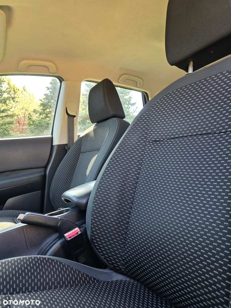 Nissan Qashqai 2.0 4 x 4 visia - 19