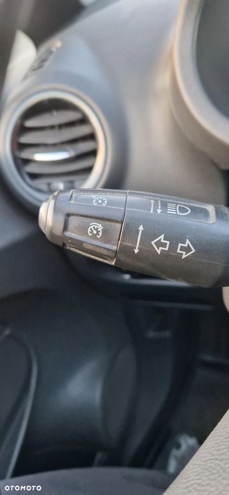 Opel Corsa 1.2 16V Essentia - 16