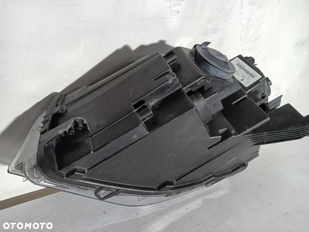 LAMPA PRZÓD PRZEDNIA PRAWA VW CADDY V 2K8941C06 - 10