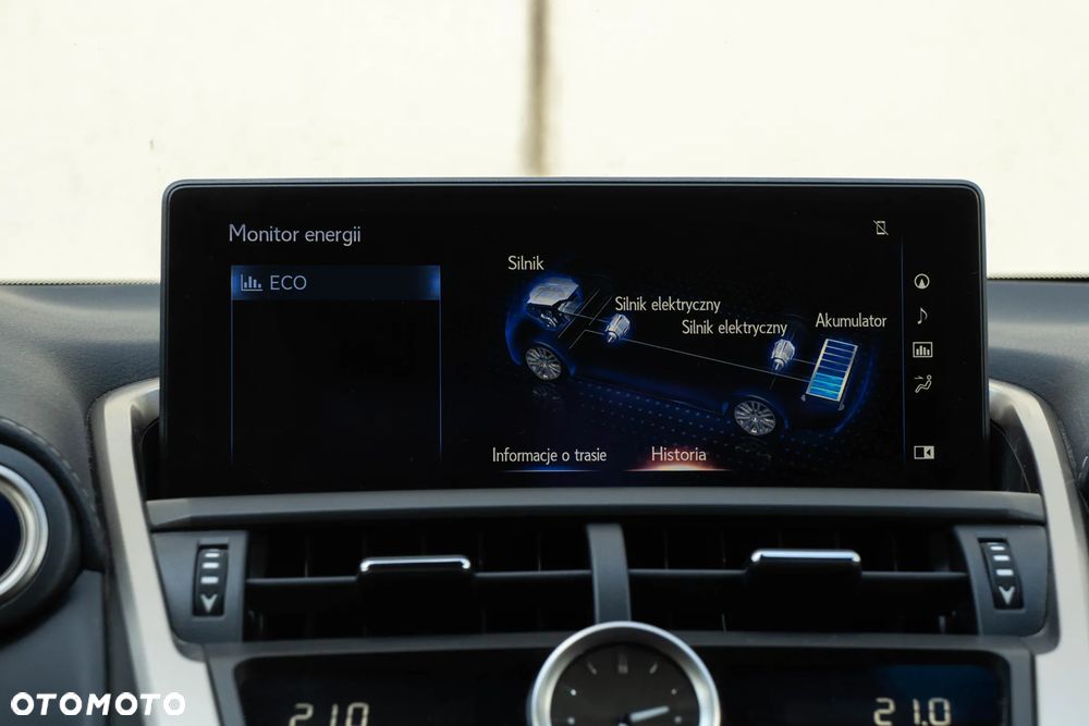 Lexus NX 300h Business Edition AWD - 26