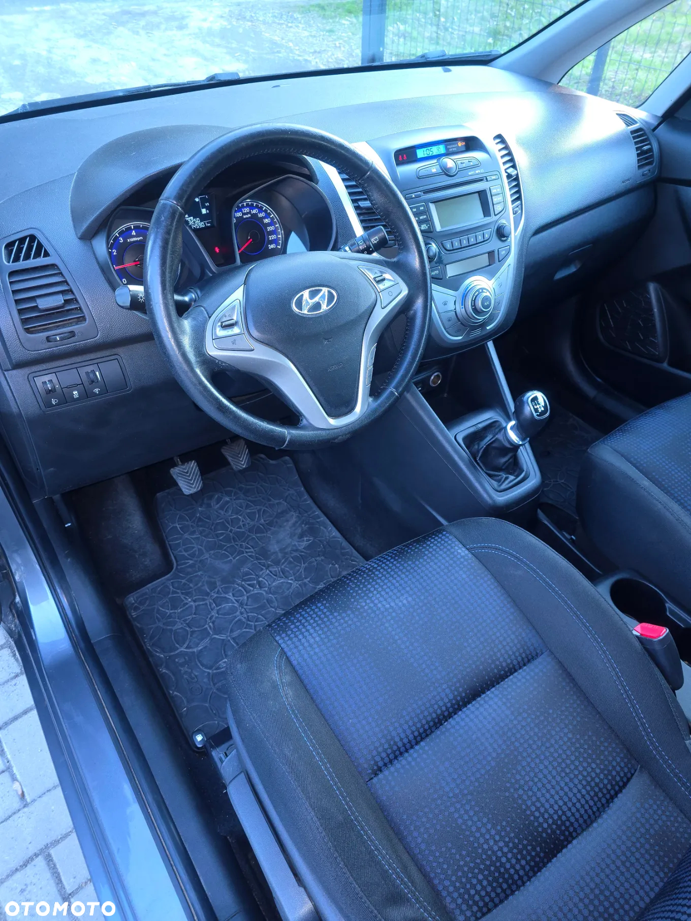Hyundai ix20 - 16