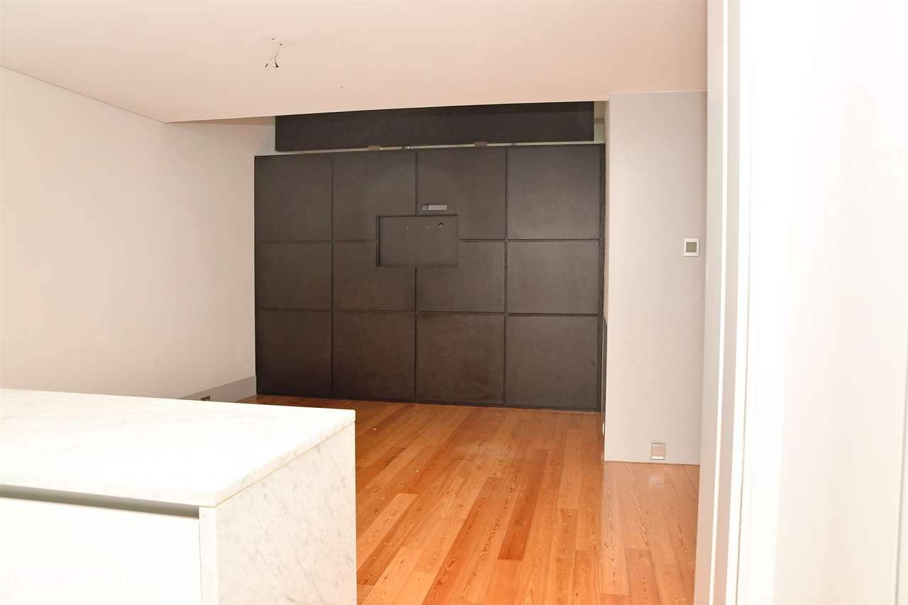 Moradia com 4 Suites jardim e piscina na Foz - Grande imagem: 5/60