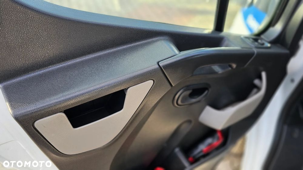 Renault Master - 17