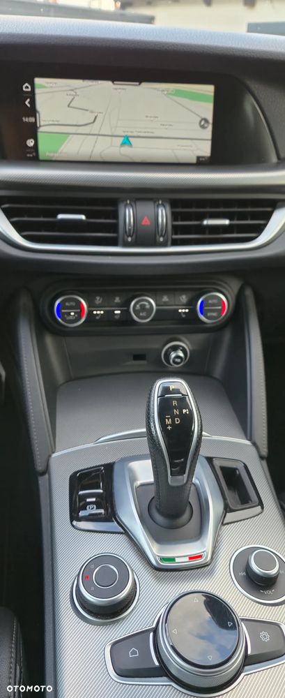 Alfa Romeo Stelvio 2.2 Diesel 16V AT8-Q4 Executive - 24
