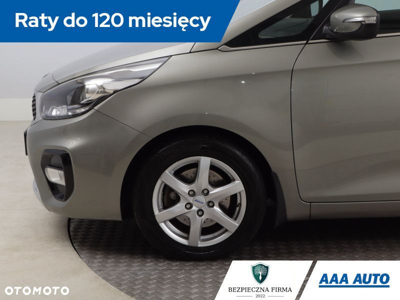 Kia Carens - 16