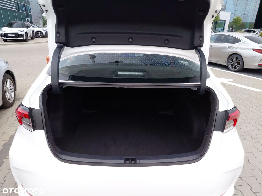 Toyota Corolla 1.8 Hybrid Comfort - 13