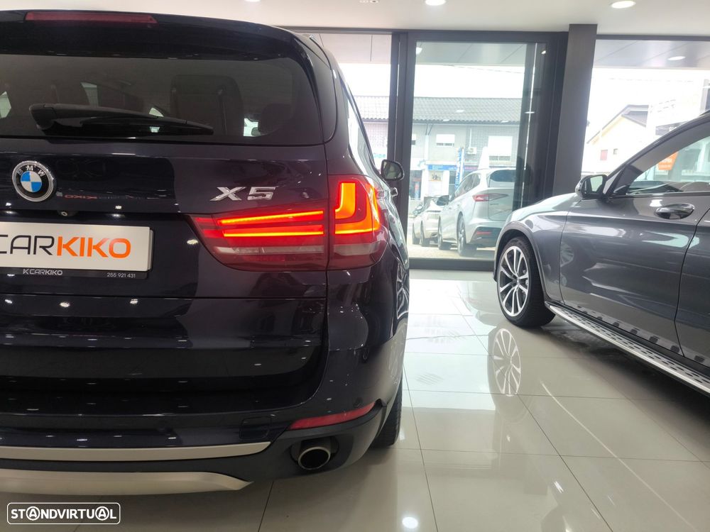 BMW X5 25 d sDrive Comfort 7L - 8