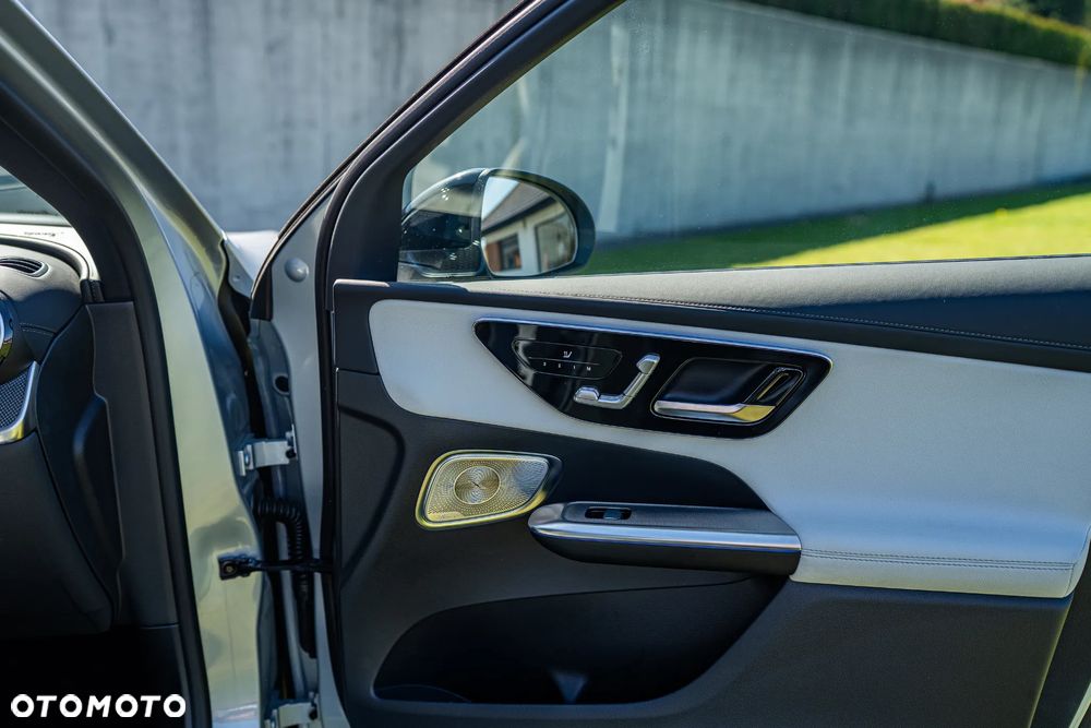 Mercedes-Benz GLC 220 d mHEV 4-Matic AMG Line - 16