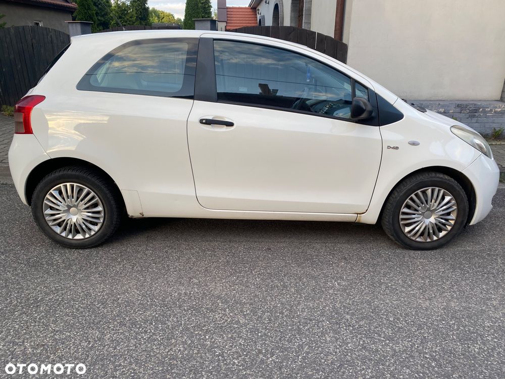 Toyota Yaris - 4