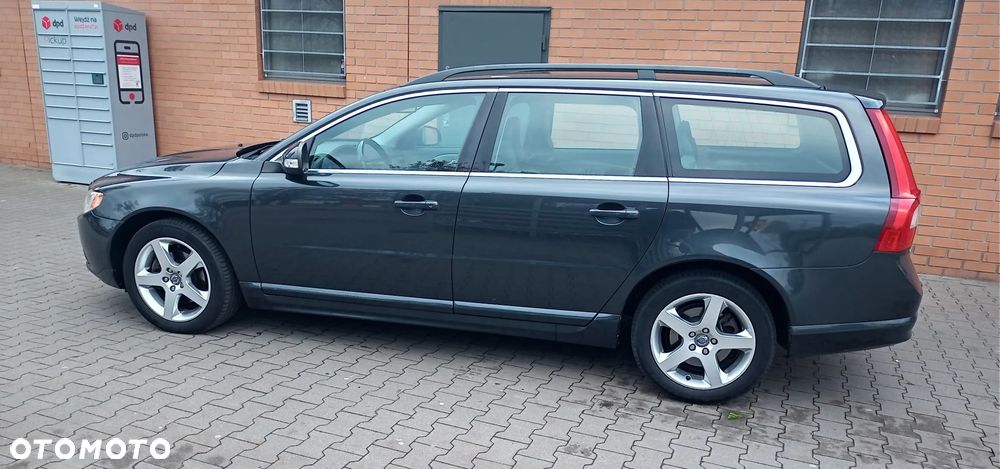 Volvo V70 2.0D Momentum - 4