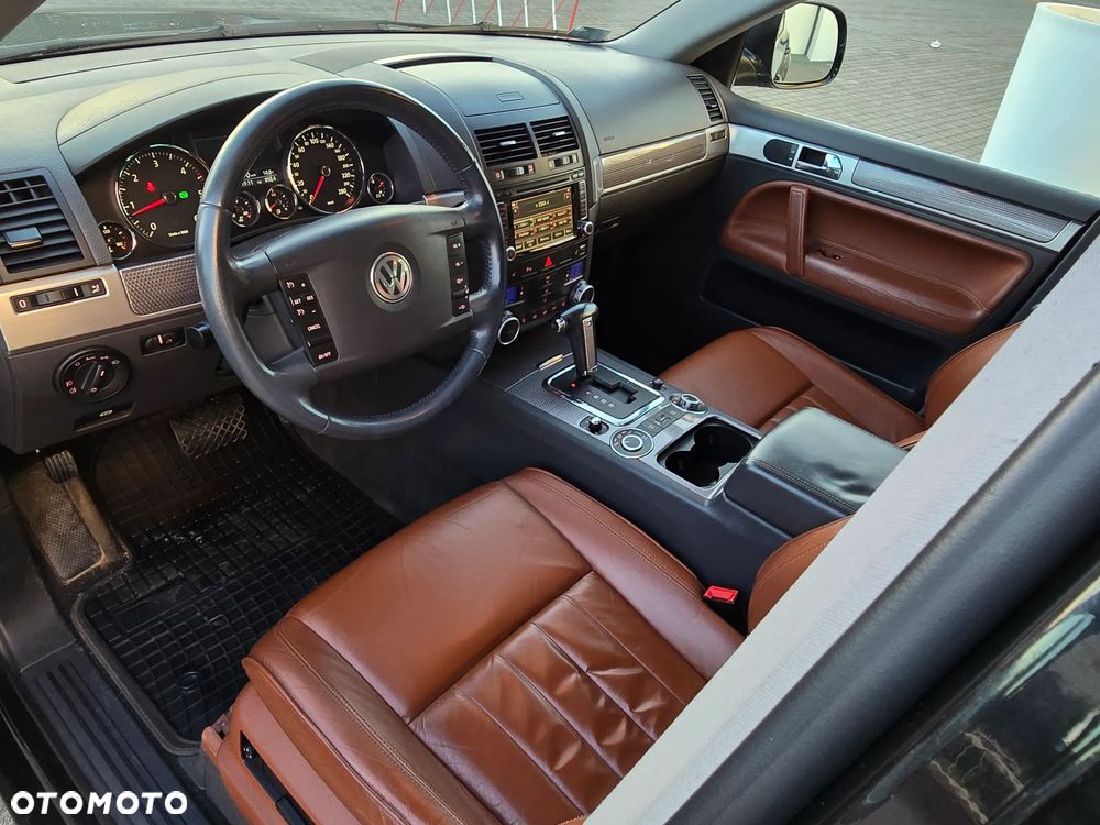 Volkswagen Touareg 3.0 V6 TDI DPF Perfect Tiptr - 23