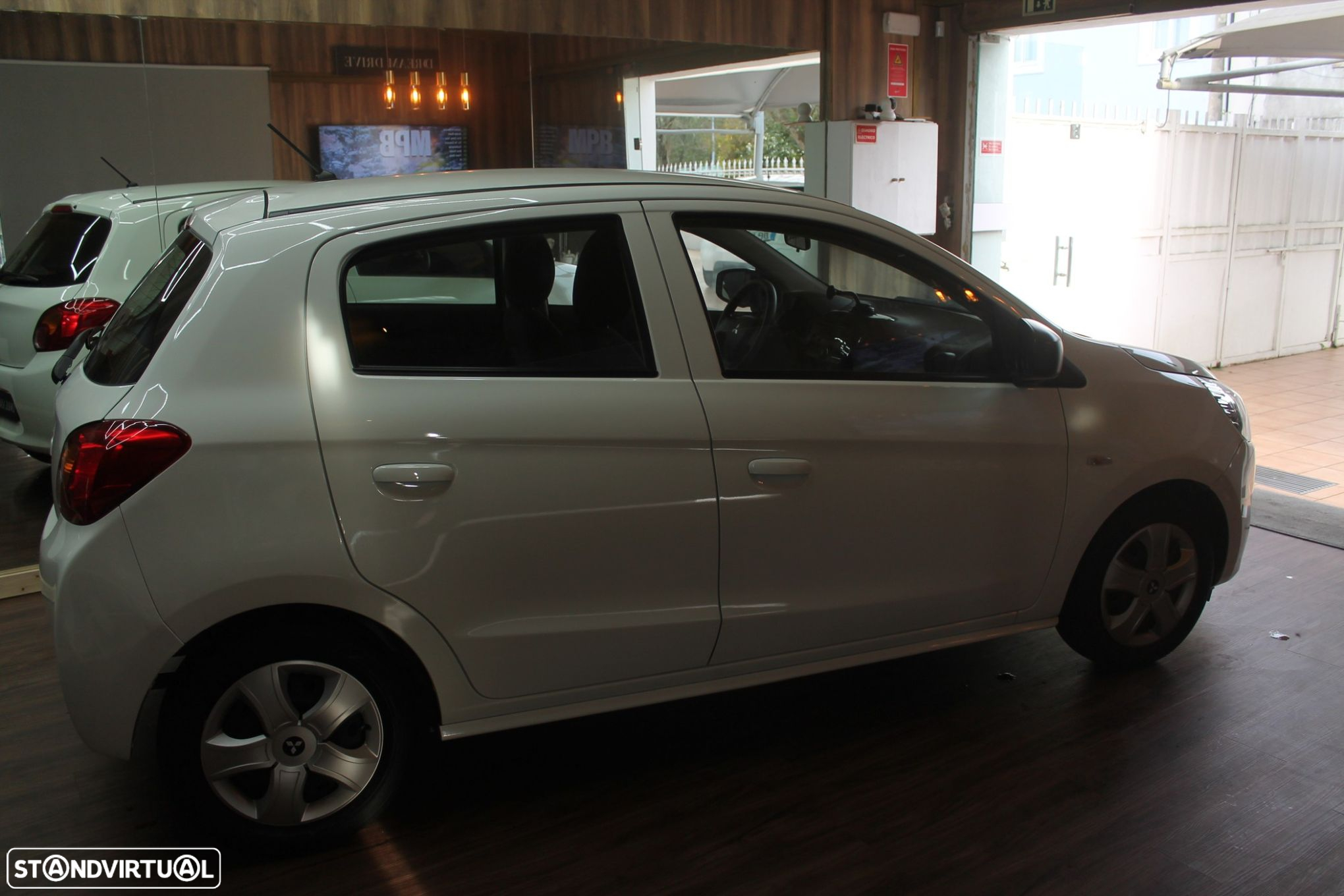 Mitsubishi Space Star 1.0 Diamant Edition - 4