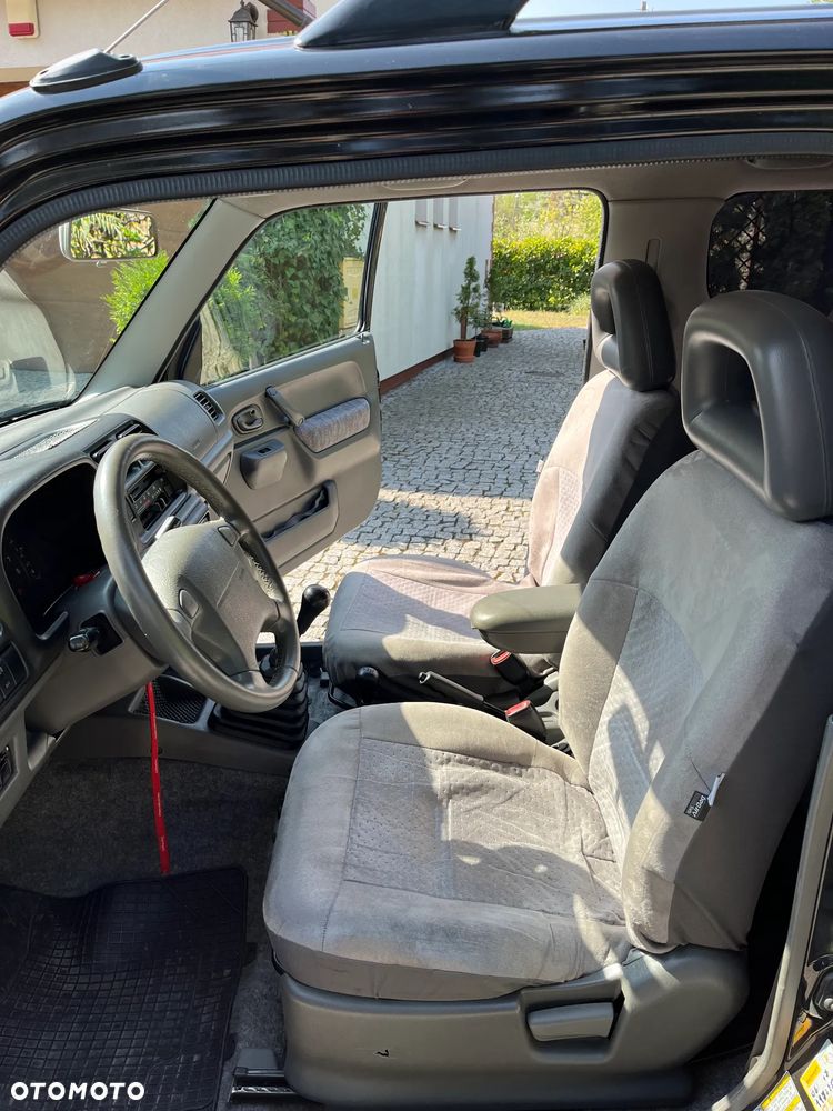 Suzuki Jimny - 13