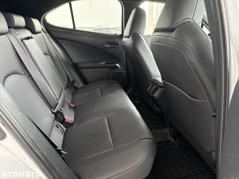 Lexus UX 250h GPF F Impression 2WD - 10