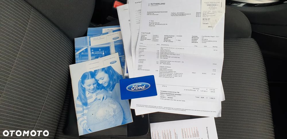 Ford Mondeo 2.0 Ghia - 21