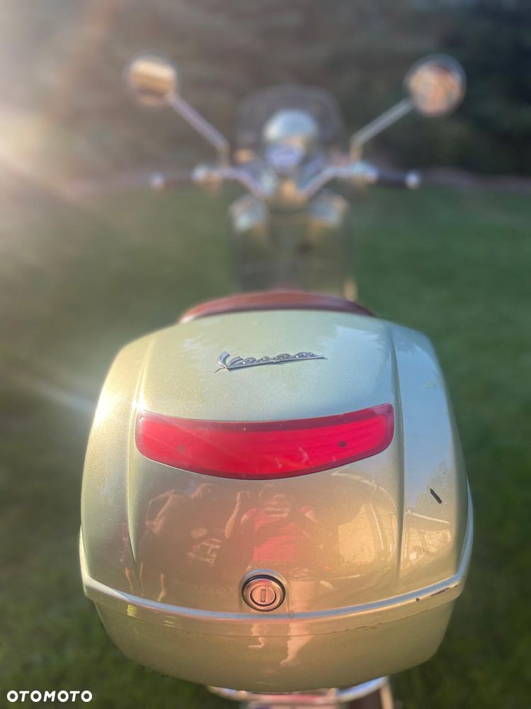 Piaggio Vespa - 8